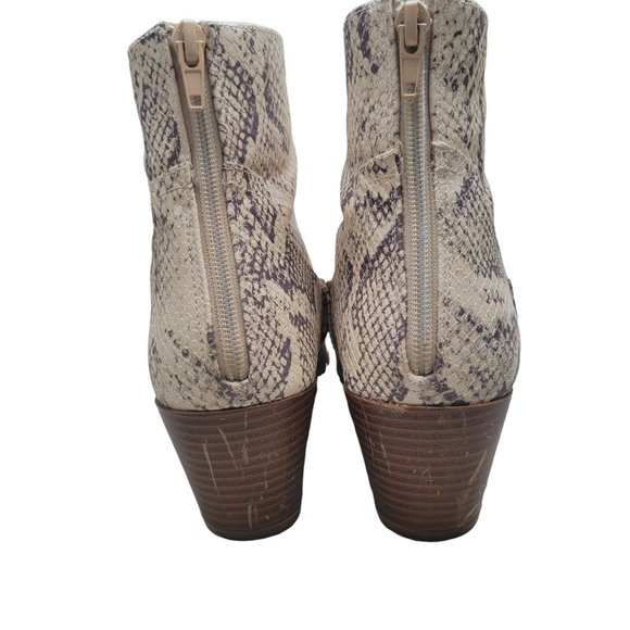 Forever 21 Booties 7.5 Ivory Ankle Faux Snakeskin Pointed Toe Adult Womens - Picture 5 of 10